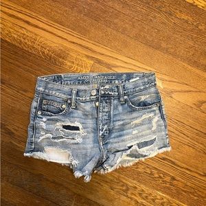 American Eagle High Festival shorts